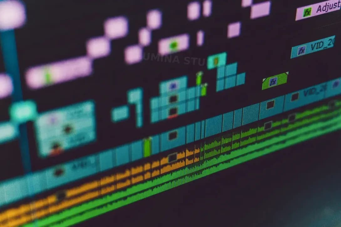 LUMINA STUDIO 8